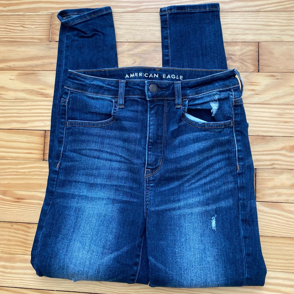 American Eagle Size 4 Short Ripped High Waisted Skinny Super Stretchy Dark Wash